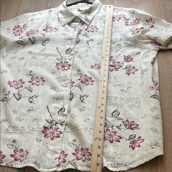 Vintage Cream Floral Button-Down Shirt - Picture 7 of 9